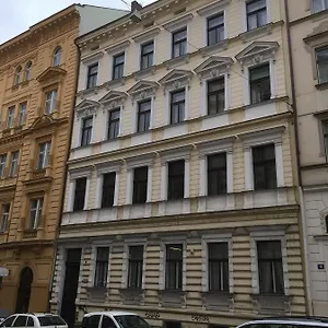 Hostel Emma, Prága