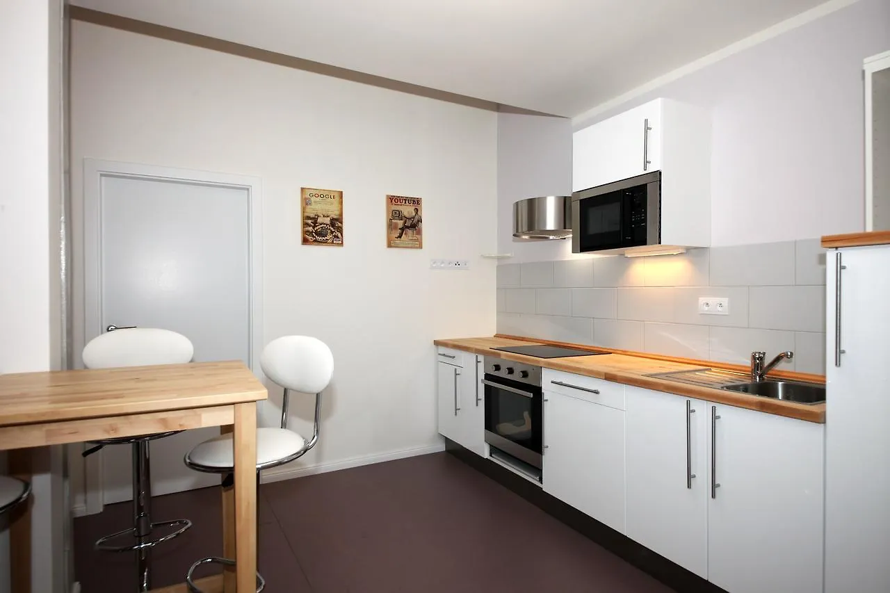 Hostel Marylin Monroe Private Rooms Prague Czech Republic